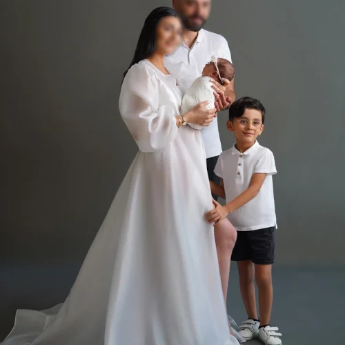 عکس زن حامله در بغل همسرش