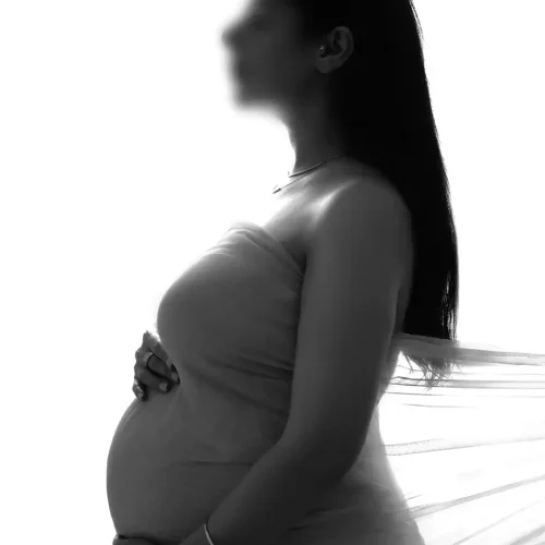 Pregnancy photo (2)