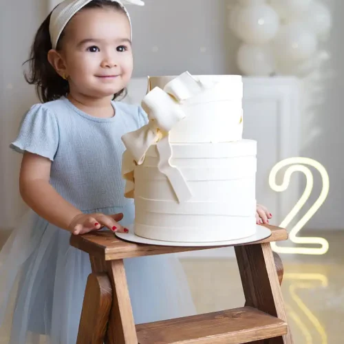 Baby's-birthday-photography (24)